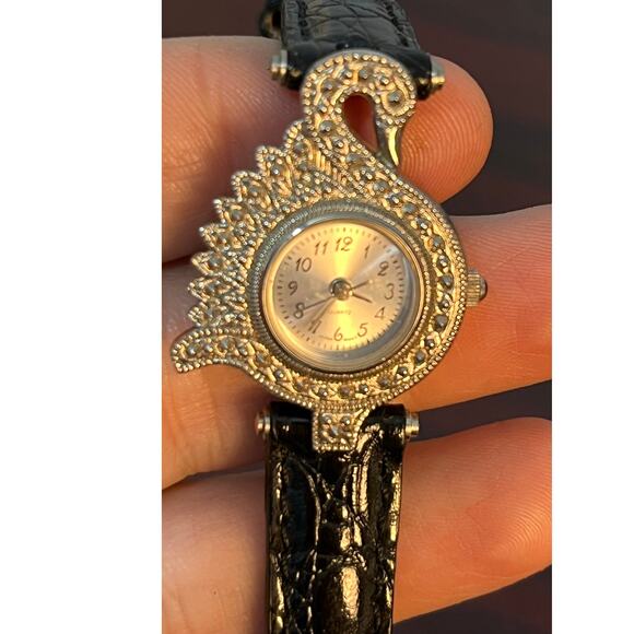 VTG Avon Watch Silver Tone Swan Crystal Accents Black Leather Band Not Tested - Picture 1 of 7